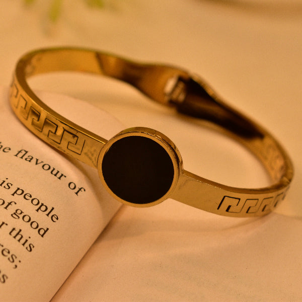 Fancy Unique Design Gold Plated Real Stone Bracelet for Girls/Women