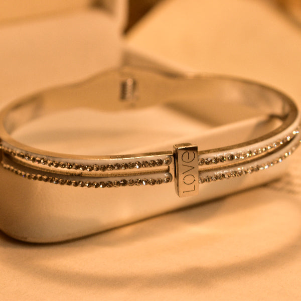 Charming Unique Design Silver Plated Crystal Stones Bracelet for Girls/Women