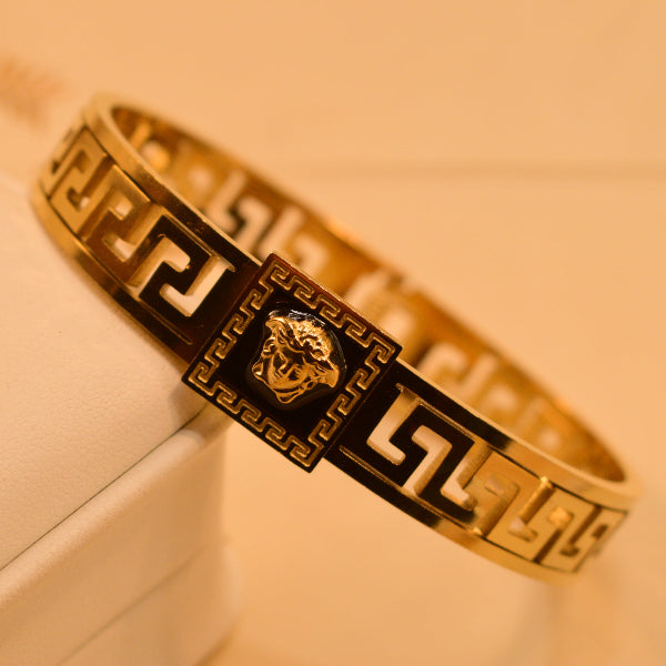 Beautiful Unique Cubic Design Bracelet for Girls/Women