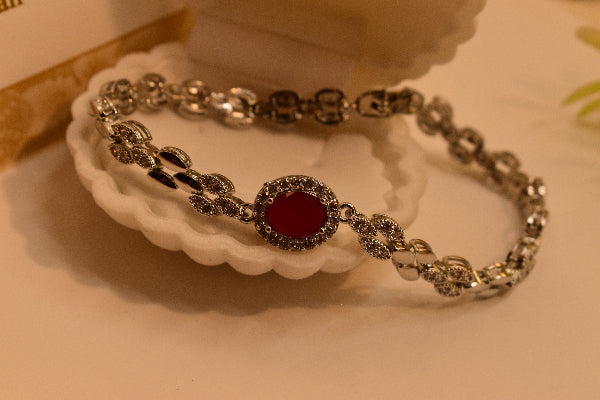 Charming Unique Design Silver Plated Crystal Stones Bracelet for Girls/Women