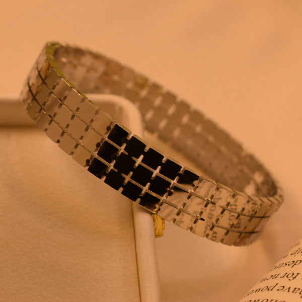 Luxury Unique Cubic Design Bracelet for Girls/Women