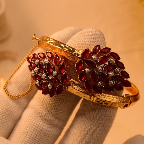 Gorgeous Design Gold Plated Crystal Stones Bracelet for Girls/Women