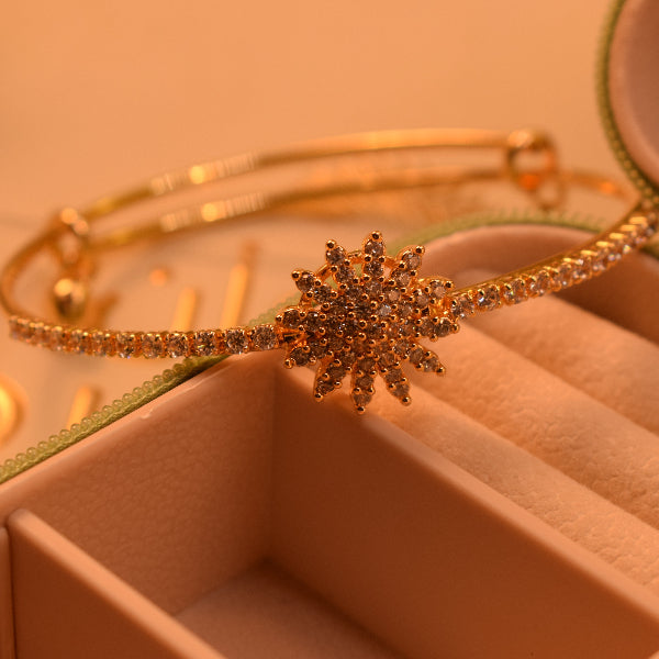 Dazzling Design Gold Plated Crystal Stones Bracelet for Girls/Women