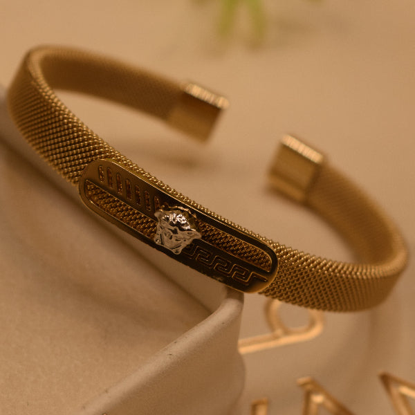 Fancy Unique Design Gold Plated Bracelet for Girls/Women