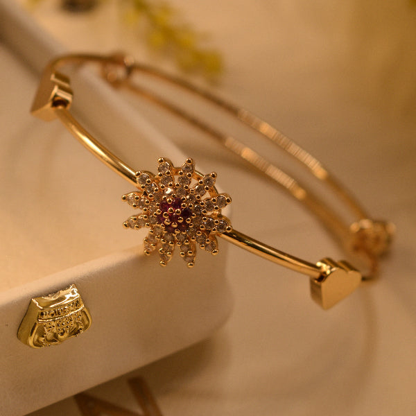 Luminous Unique Design Gold Plated Crystal Stones Bracelet for Girls/Women