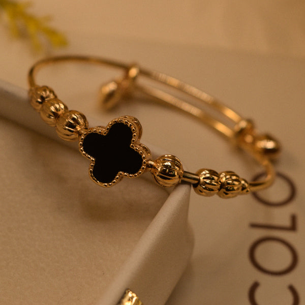 Beautiful Unique Flower Design Crystal Stones Bracelet for Kids