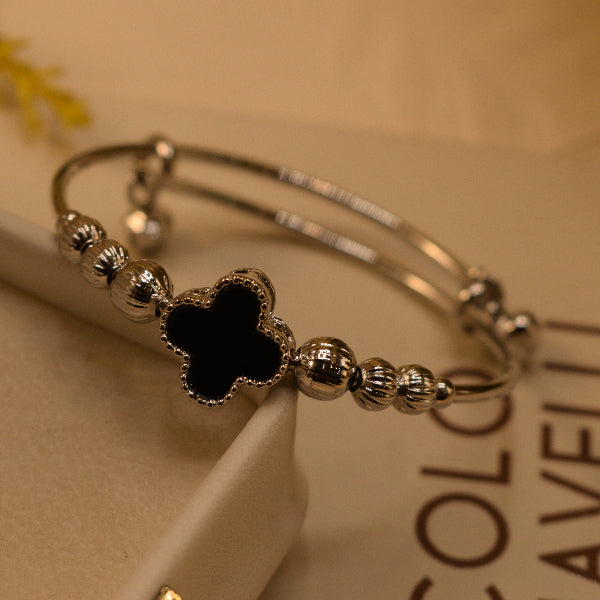 Beautiful Unique Flower Design Crystal Stones Bracelet for Kids