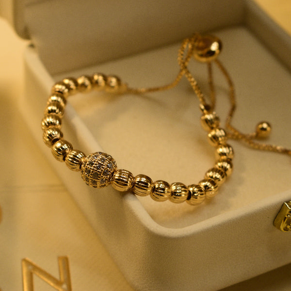 Stylish Design Gold Plated Bracelet for Girls/Women