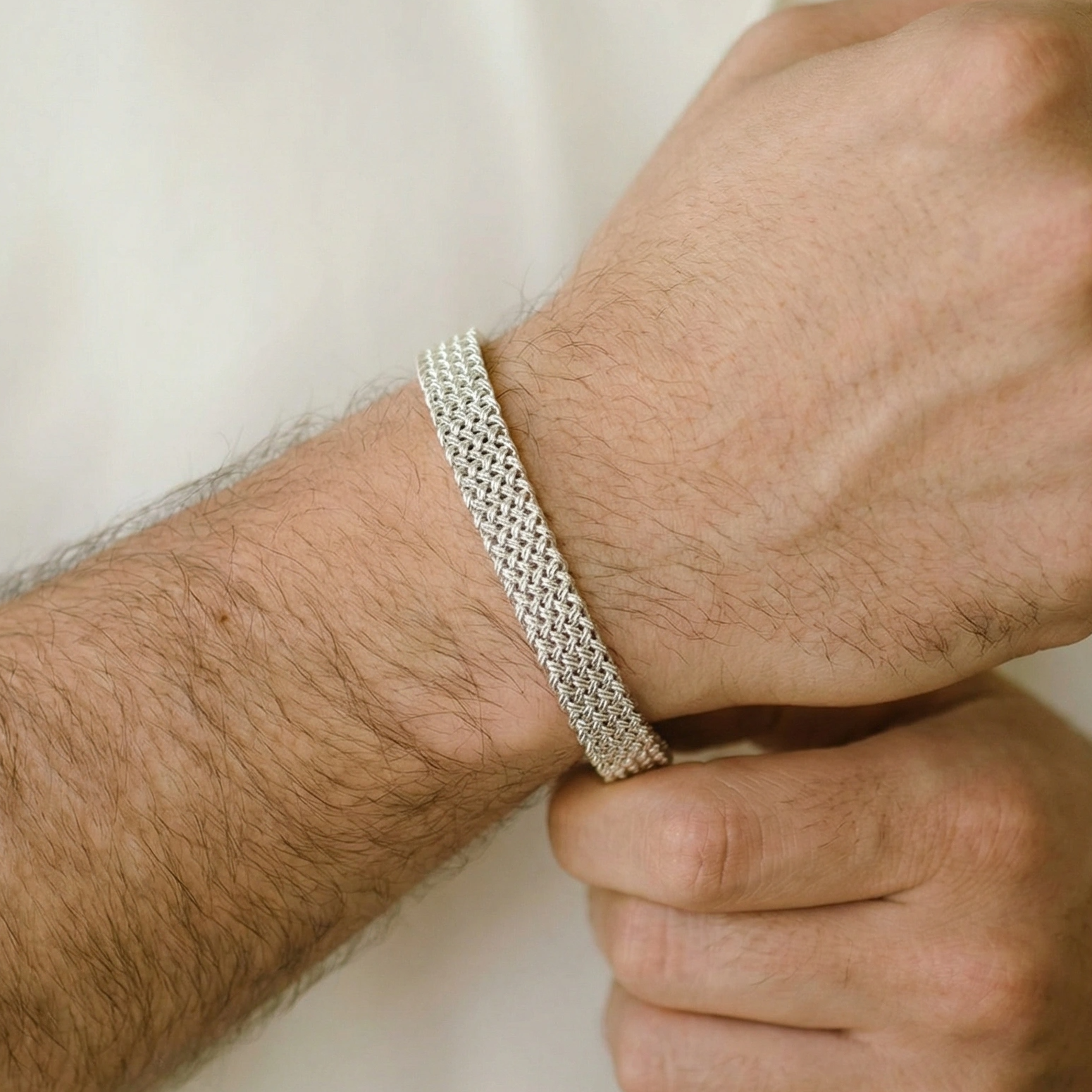 Beautiful Unique Design Silver Plated Bracelet for Men