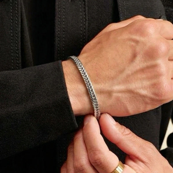 Luminous Unique Design Silver Plated Chain Bracelet for Men