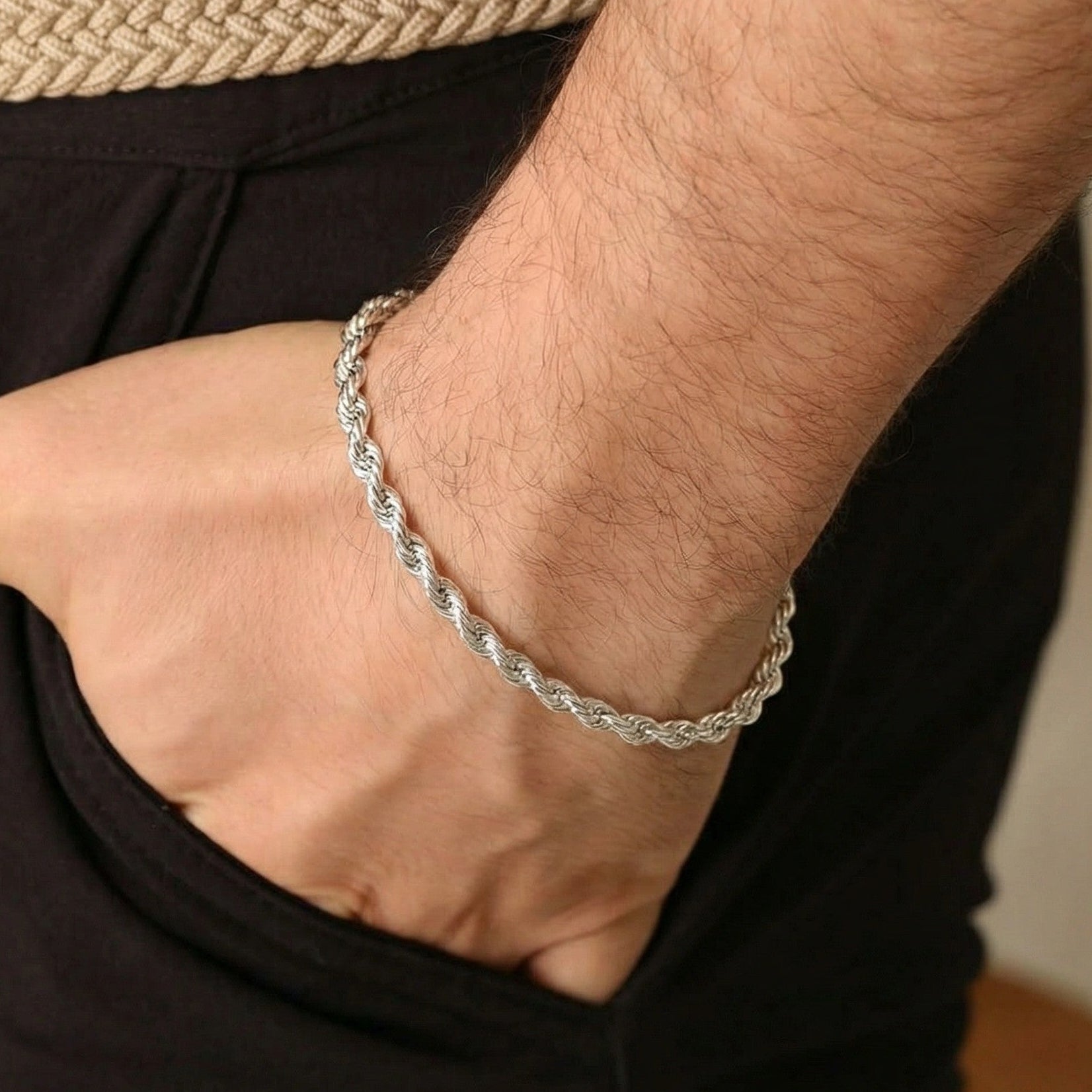 Charming Unique Design Silver Plated Chain Bracelet for Men