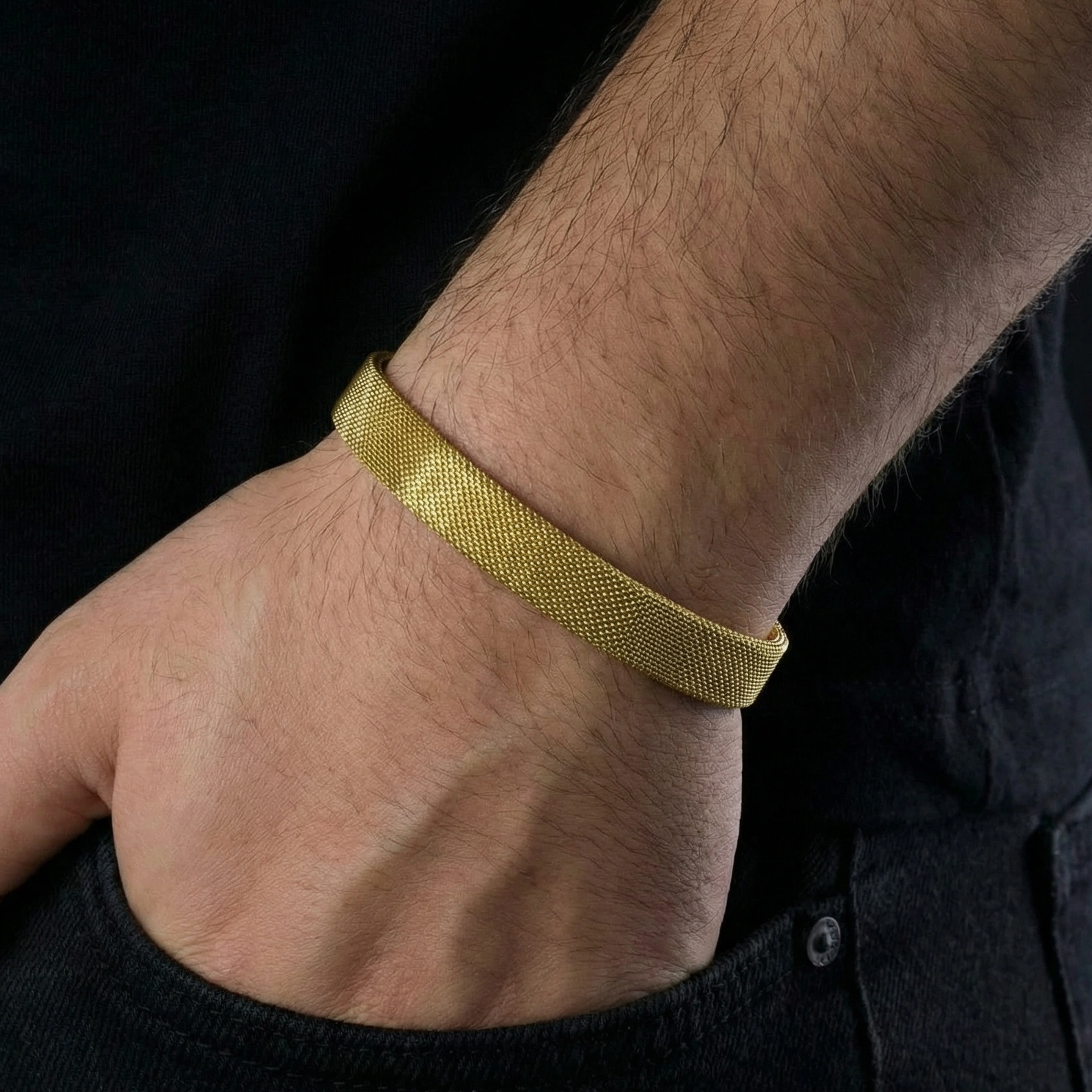 Fancy Unique Design Gold Plated Bracelet for Men