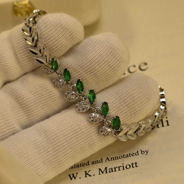 Elegant Unique Design Silver Plated Crystal Stones Bracelet for Girls/Women