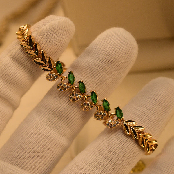 Gorgeous Unique Design Gold Plated Crystal Stones Bracelet for Girls/Women