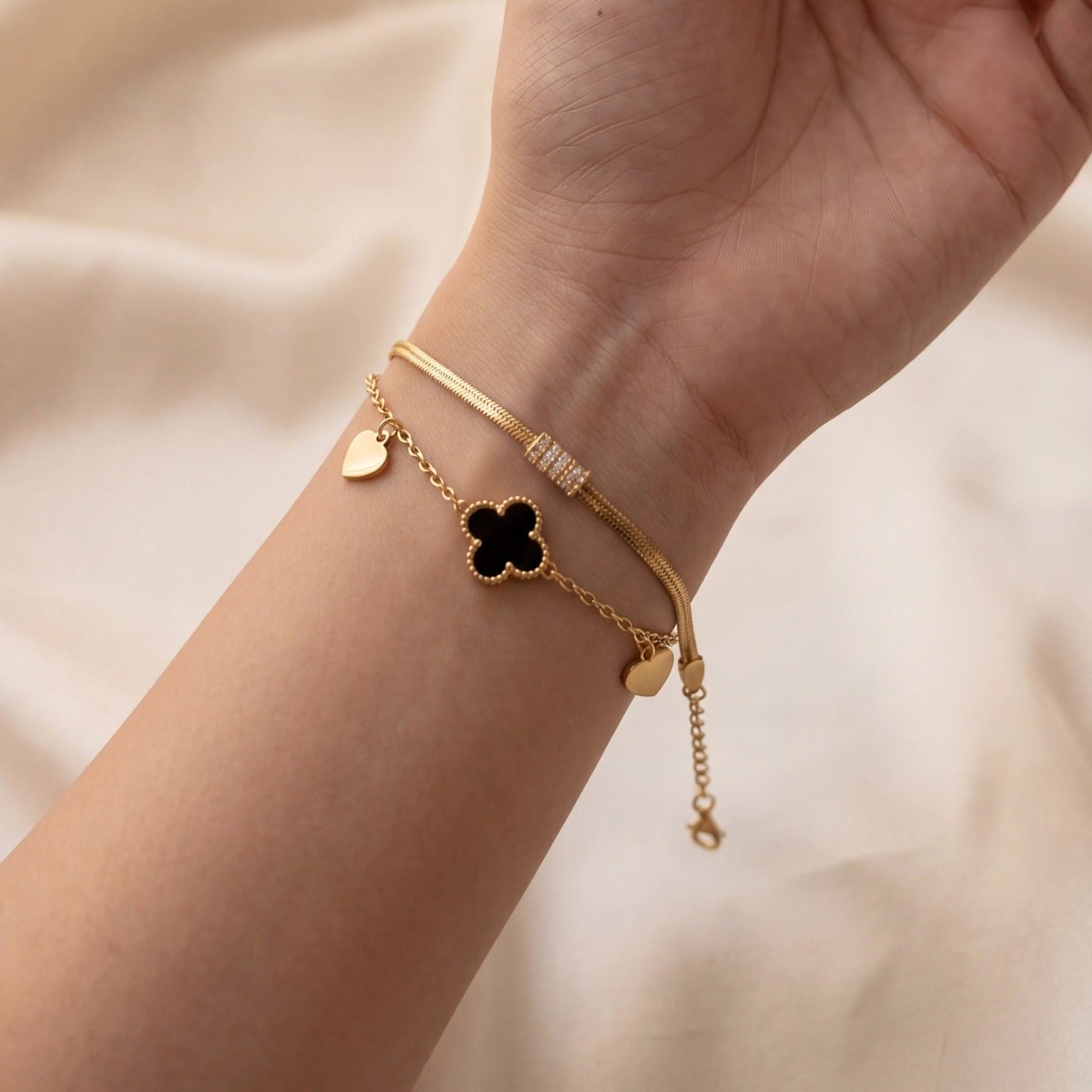 Sparkling Unique Design Gold Plated Bracelet for Girls/Women