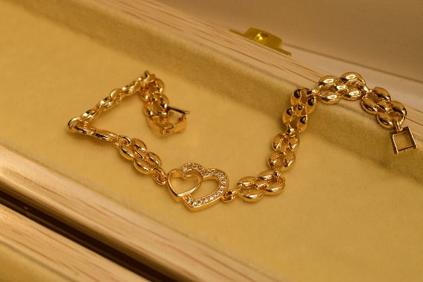 Beautiful Unique Design Golden Bracelet for Girls/Women