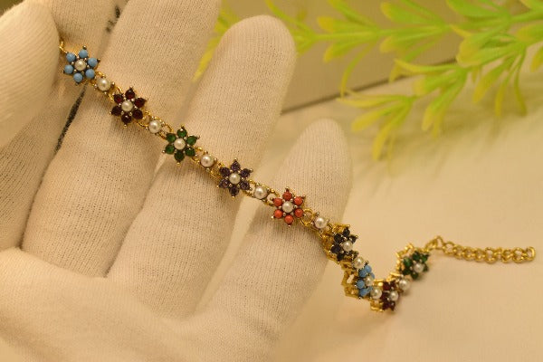 Stylish Design Real Stones Bracelet for Girls/Women