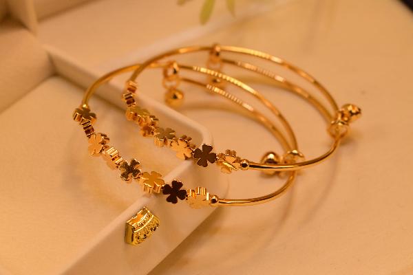 Luminous Flower Design 24K Gold Plated Bracelet for Girls/Women