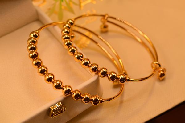 Gorgeous Design 24K Gold Plated Bracelet for Girls/Women