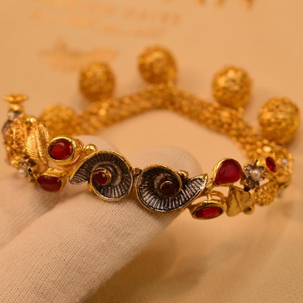 Stylish Design Real Stones Gold Plated Bracelet for Girls/Women