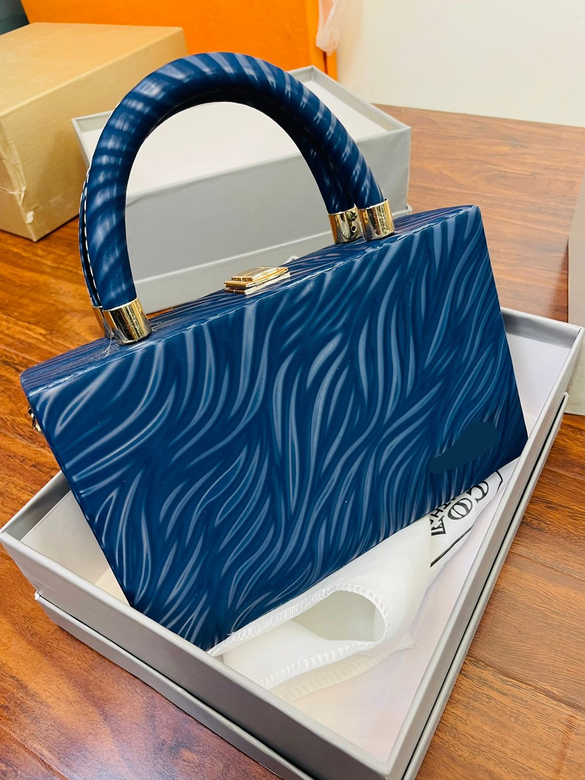 Elegant Blue Handbag For Girls/women