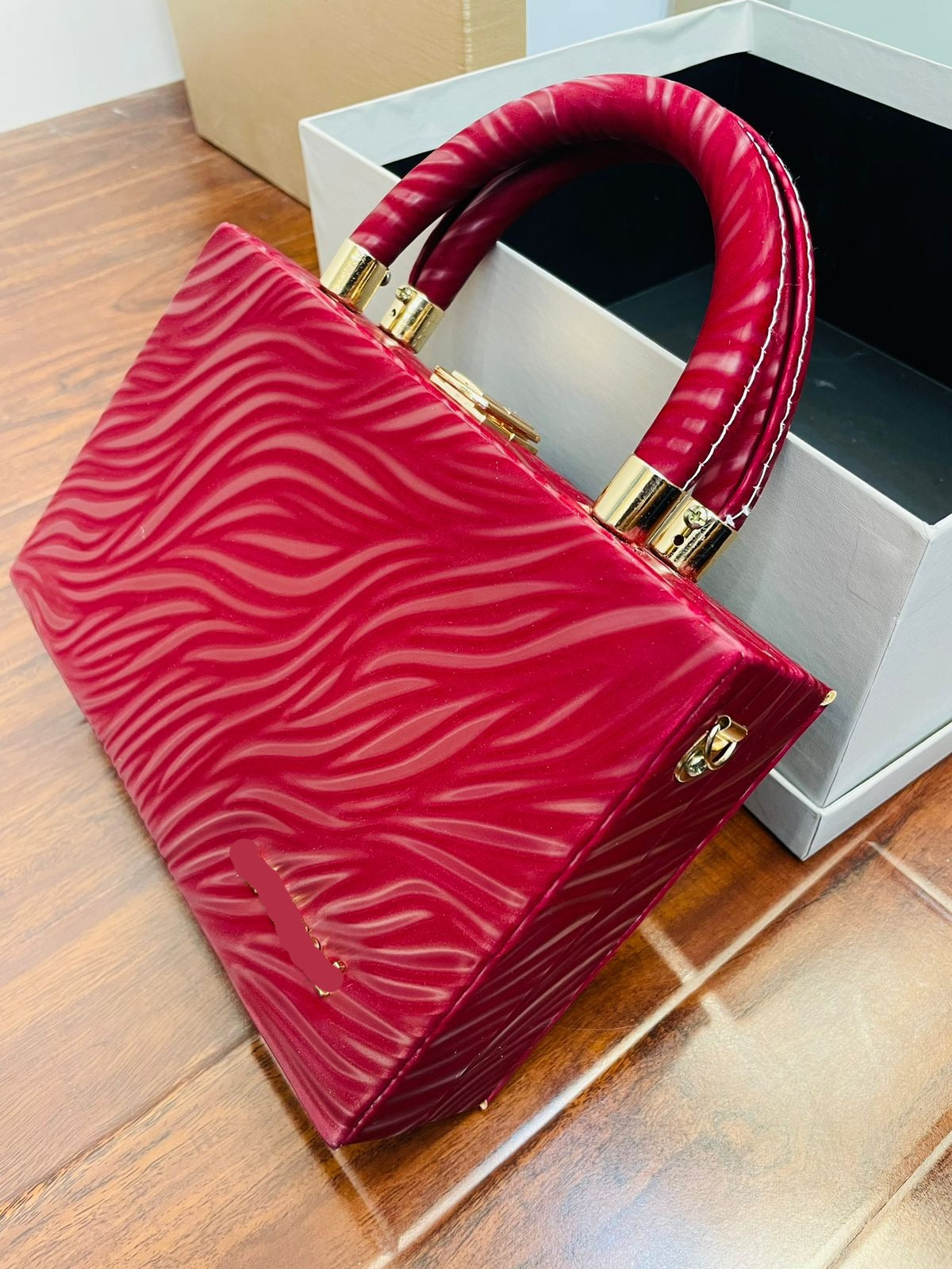 Stylish Dark Maroon Handbag  For Girls/women