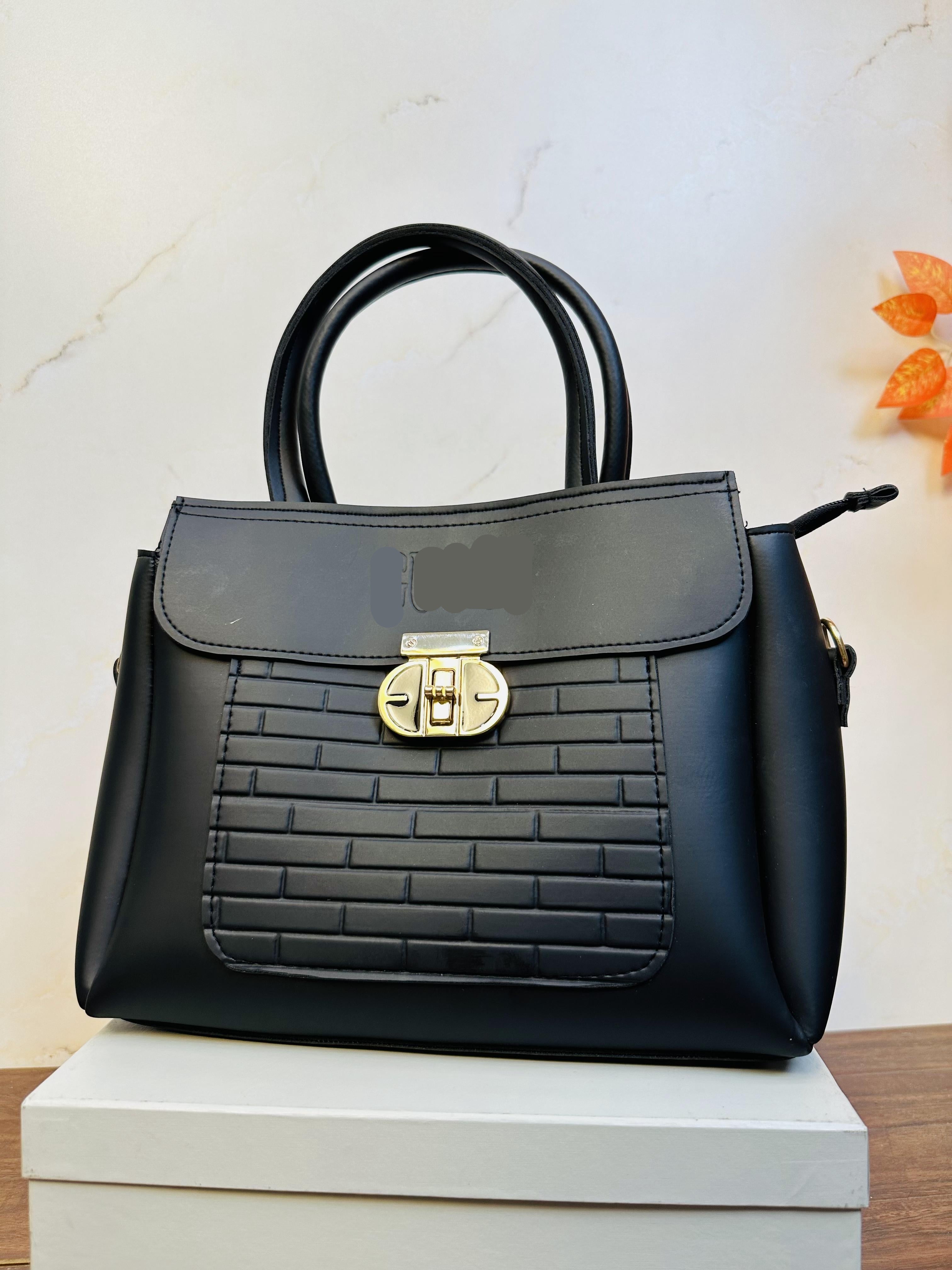 Beautiful Black Color Handbag For Girls/Women