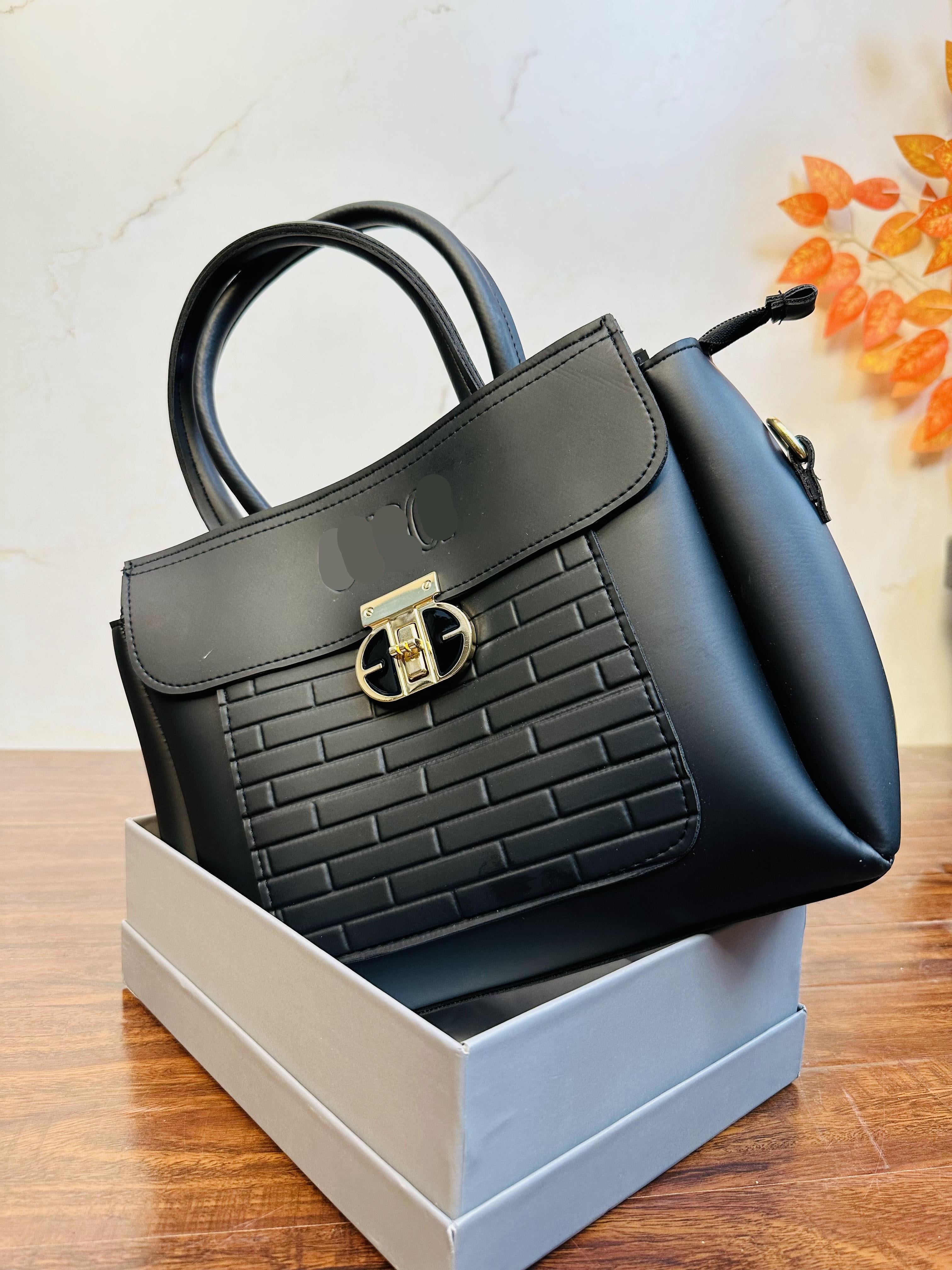 Beautiful Black Color Handbag For Girls/Women