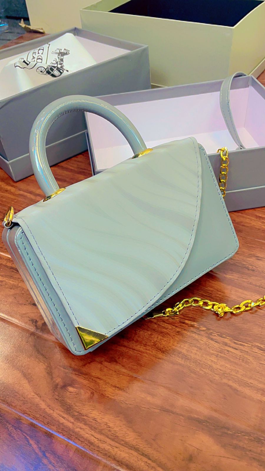 Stylish Grey Color Handbag For Girls/Women