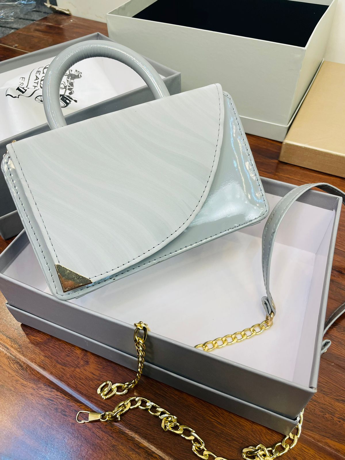 Stylish Grey Color Handbag For Girls/Women