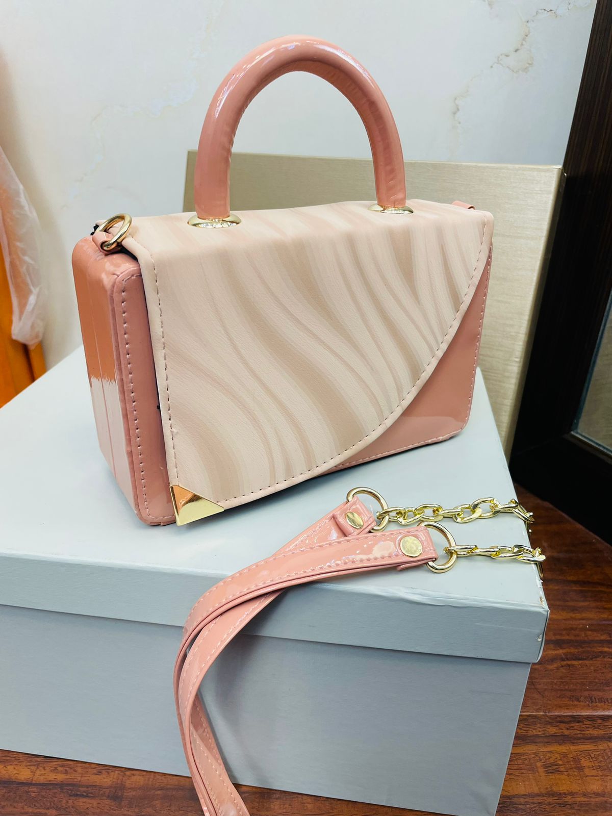 Stylish Peach Color Handbag For Girls/Women