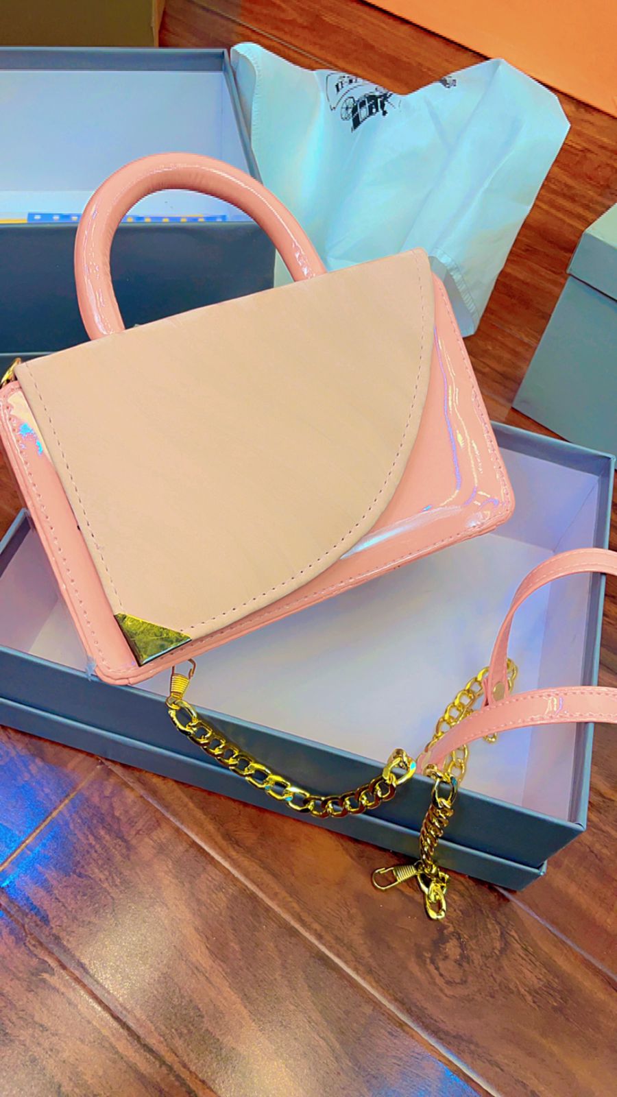 Stylish Peach Color Handbag For Girls/Women