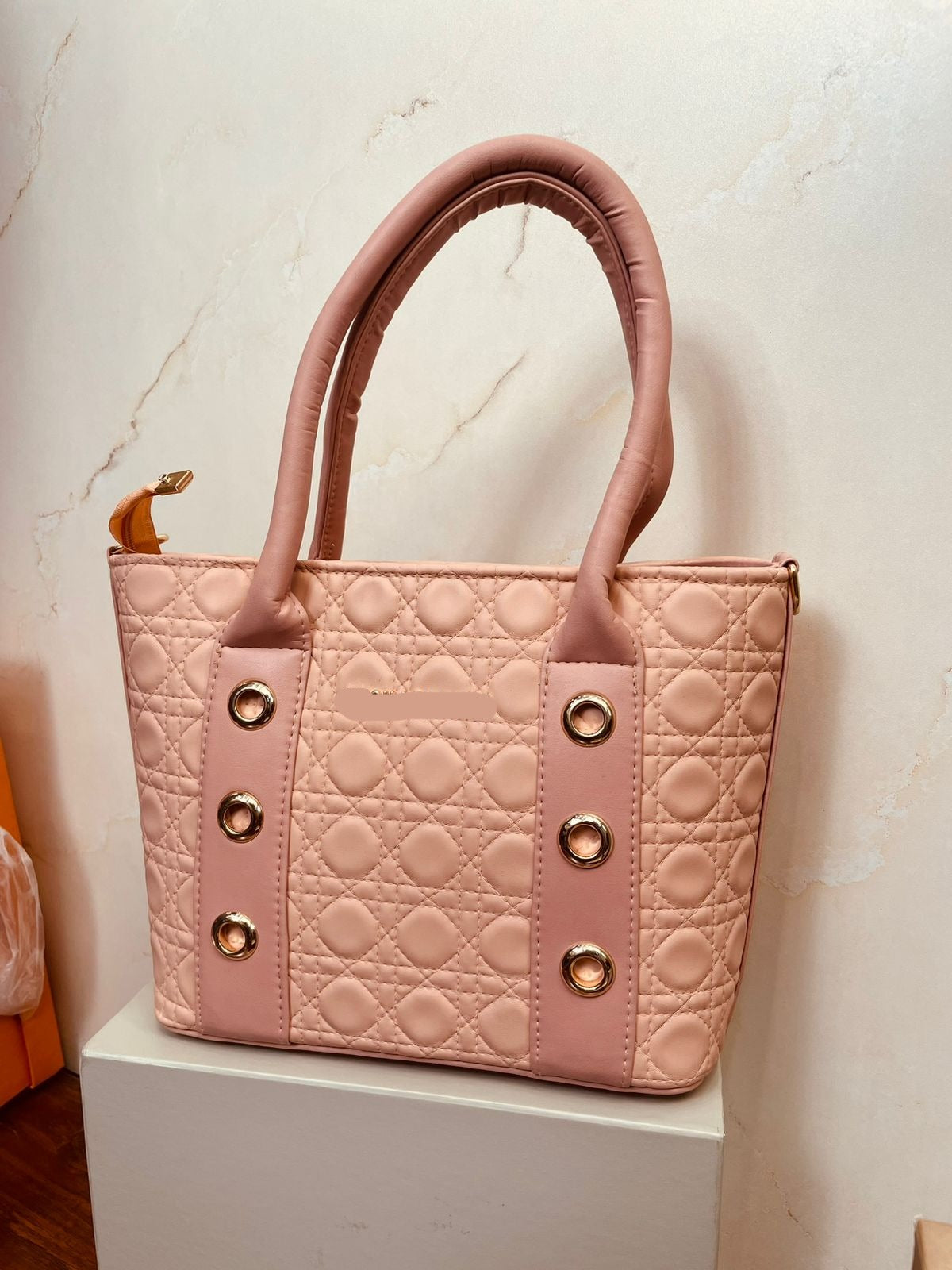 Beautiful Baby Pink Handbag For Girls/women