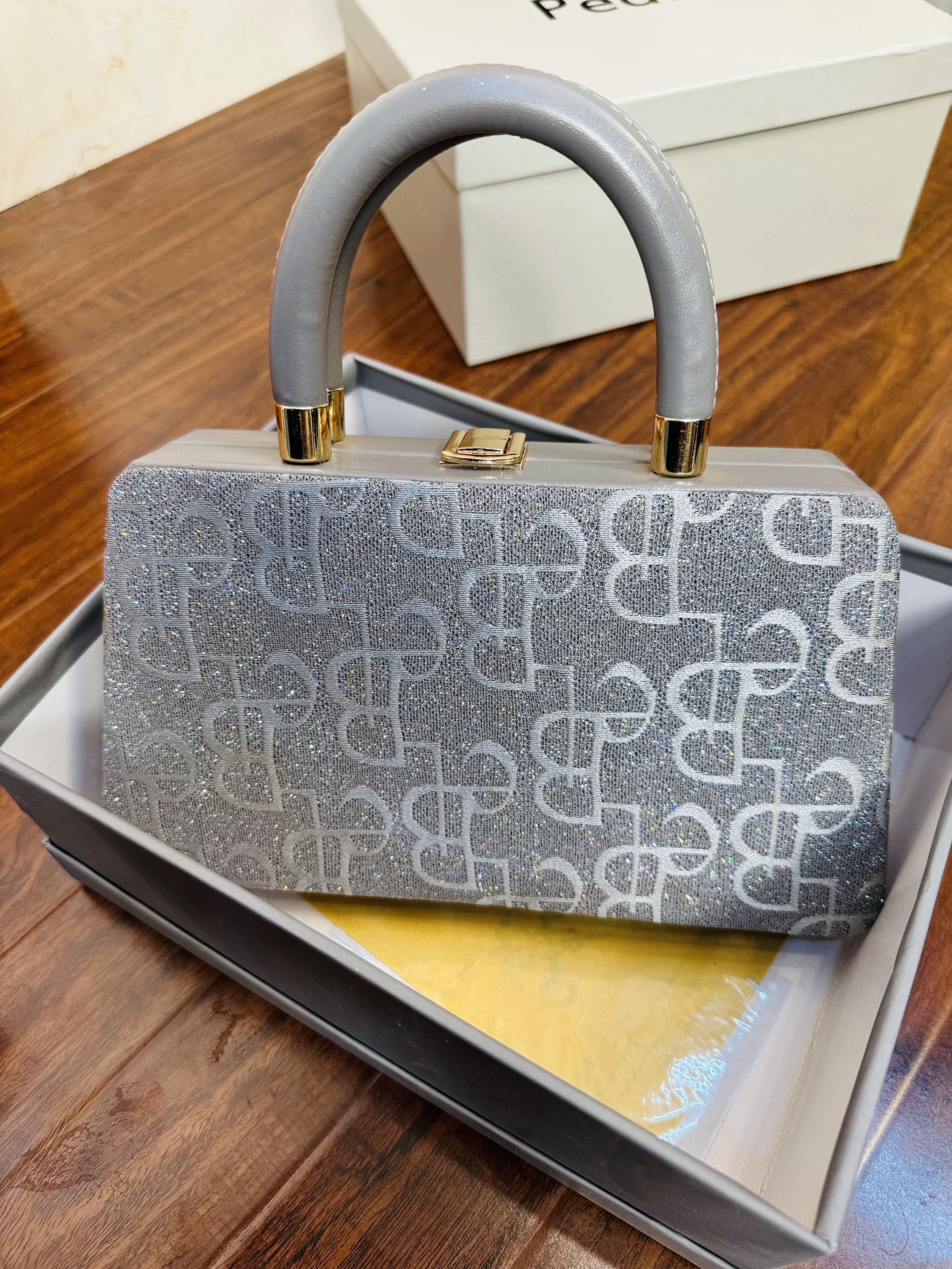 Beautiful Grey Color Handbag For Girls/Women