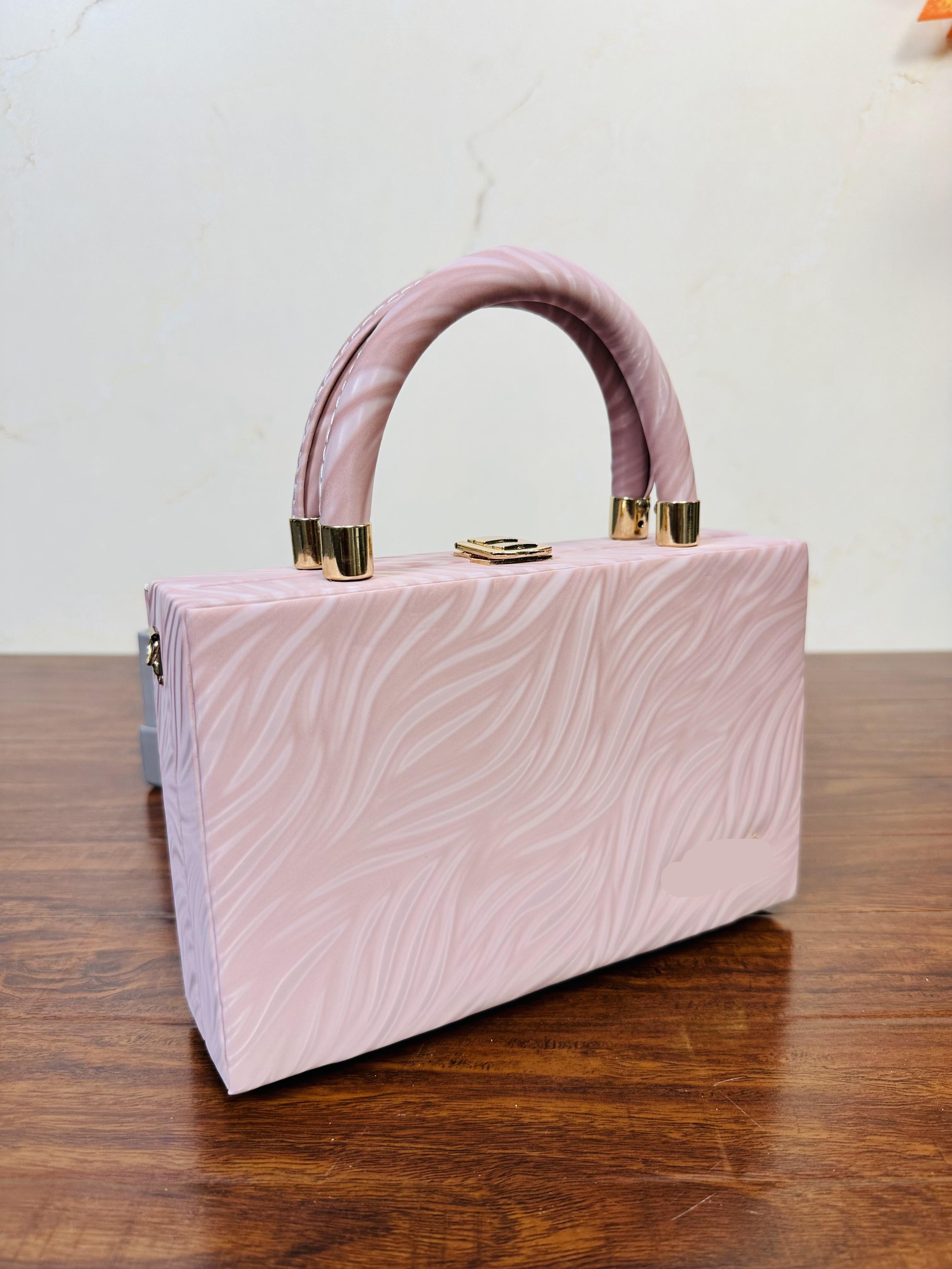 Elegant Design Light Pink Color Handbag For Girls/Women