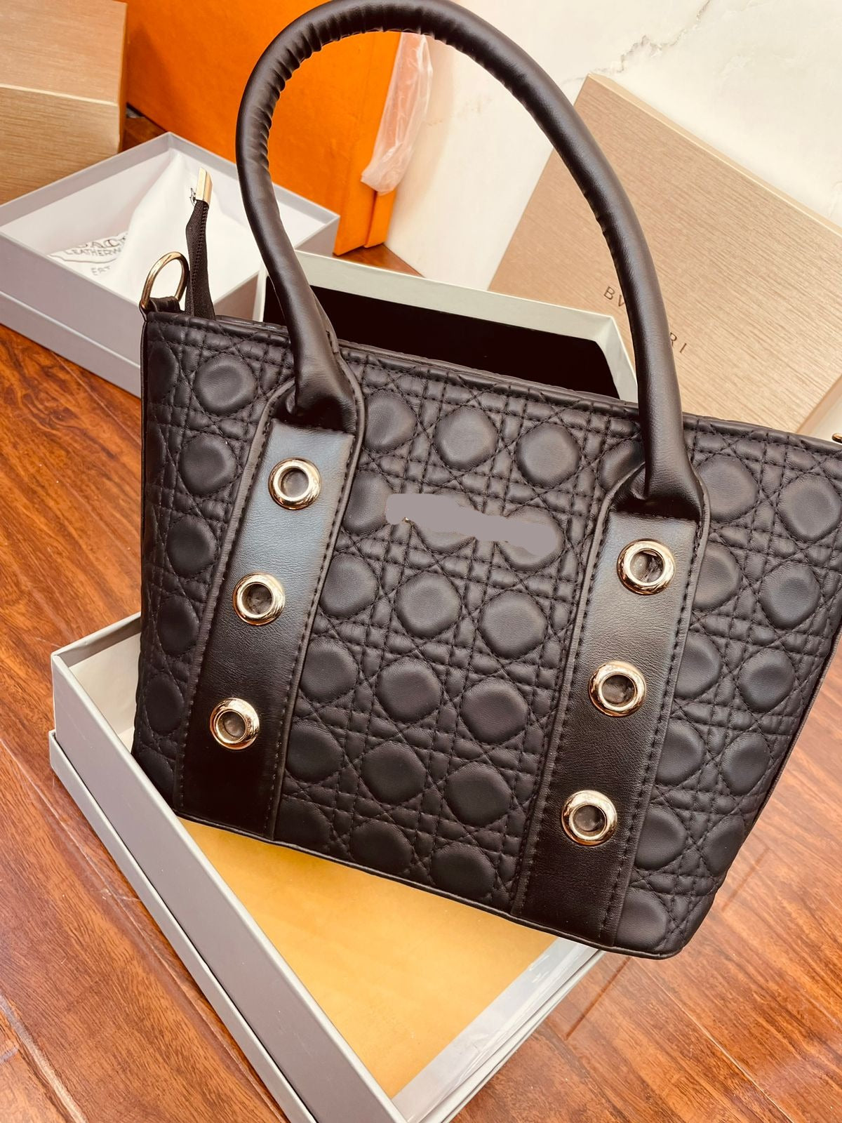 Elegant Black Handbag For Girls/women