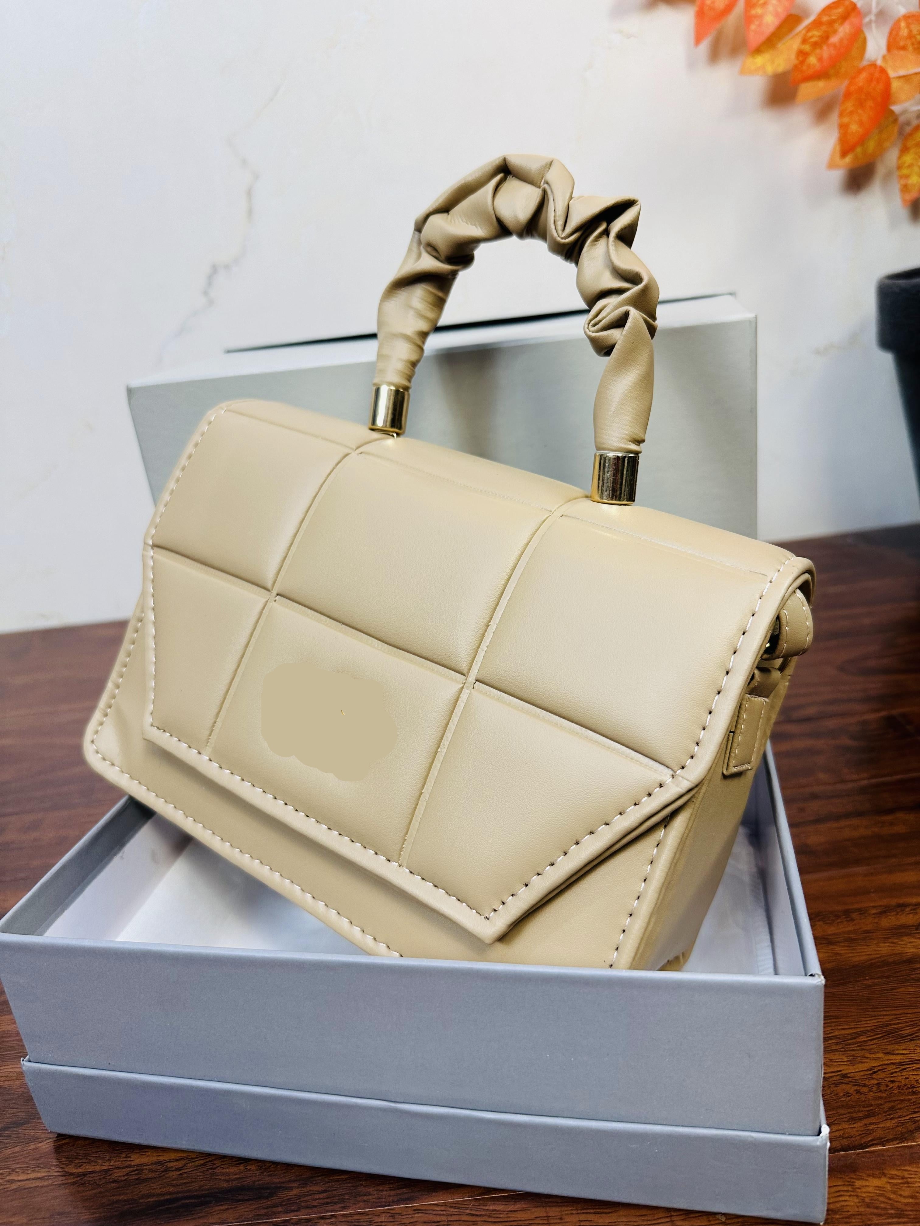 Elegant Cream Color Handbag For Girls/Women