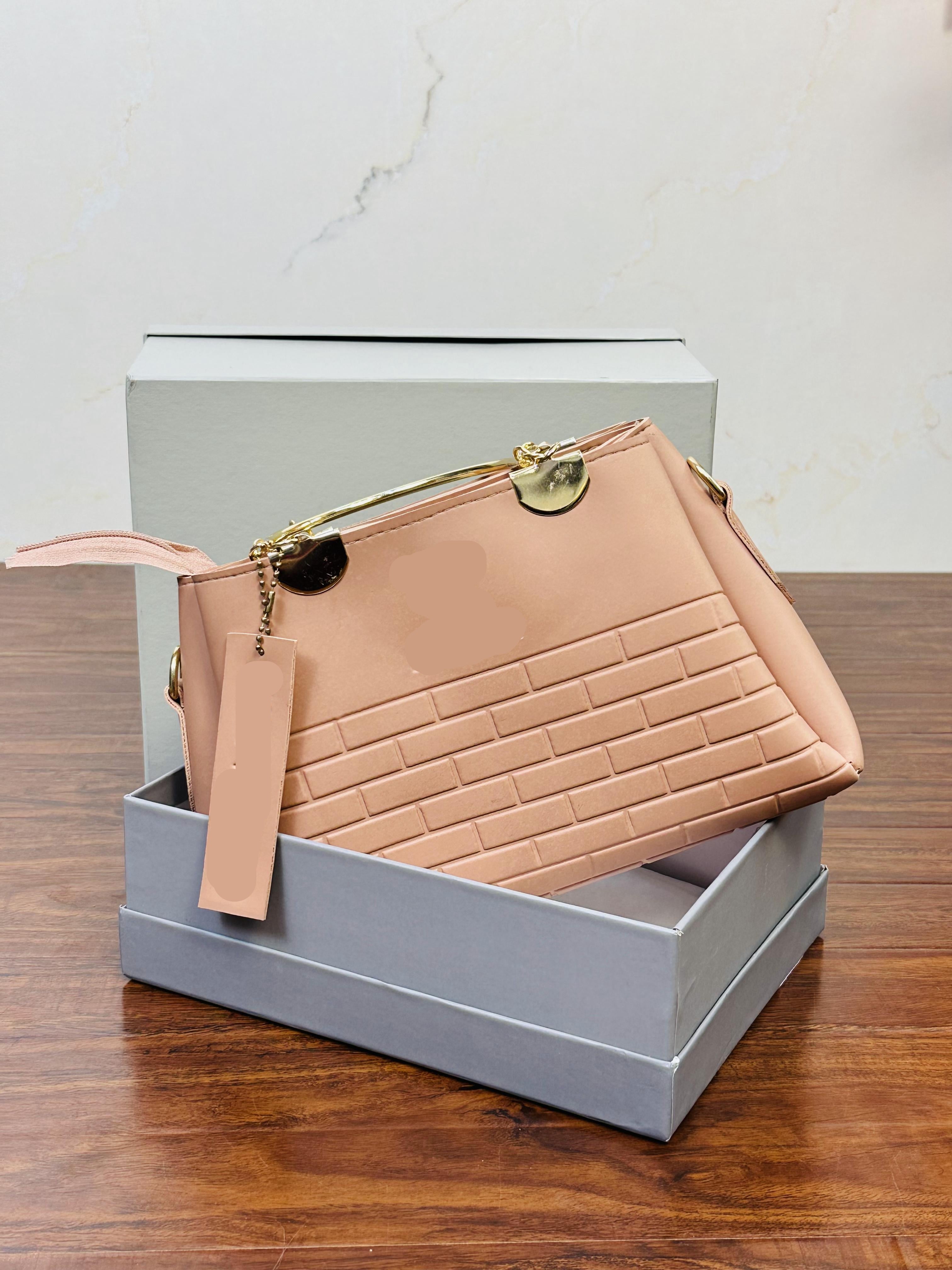 Elegant Peach Color Handbag For Girls/Women