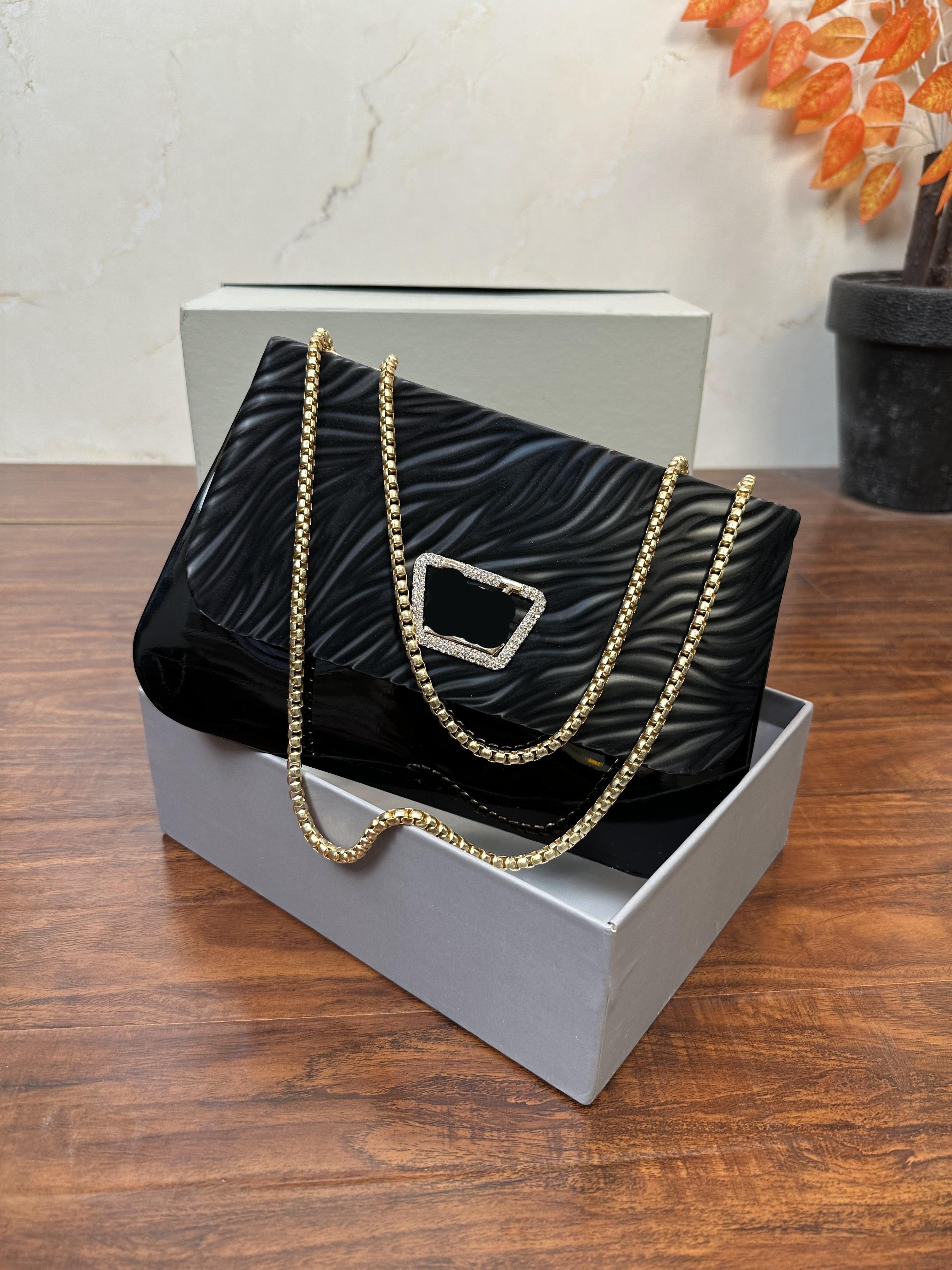 Elegant Black Color Handbag For Girls/Women