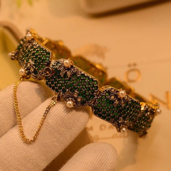 Dazzling Unique Design Gold Plated Real Stones Bangle for Girls/Women