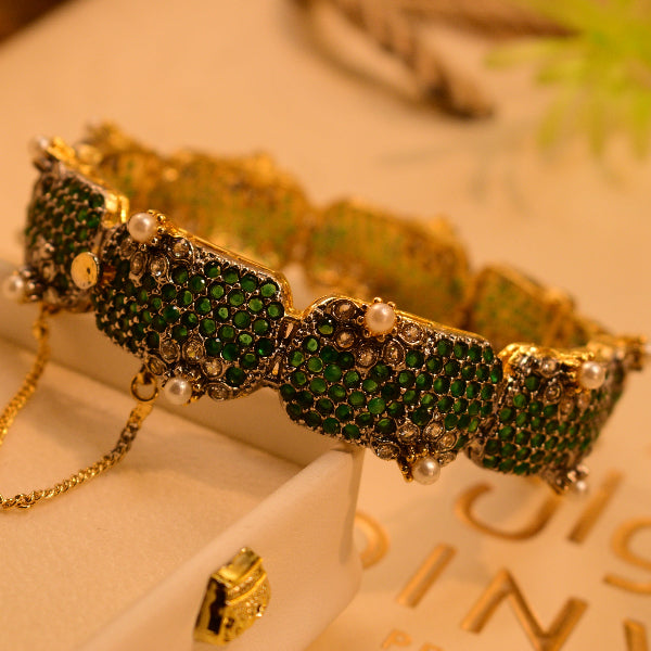 Dazzling Unique Design Gold Plated Real Stones Bangle for Girls/Women