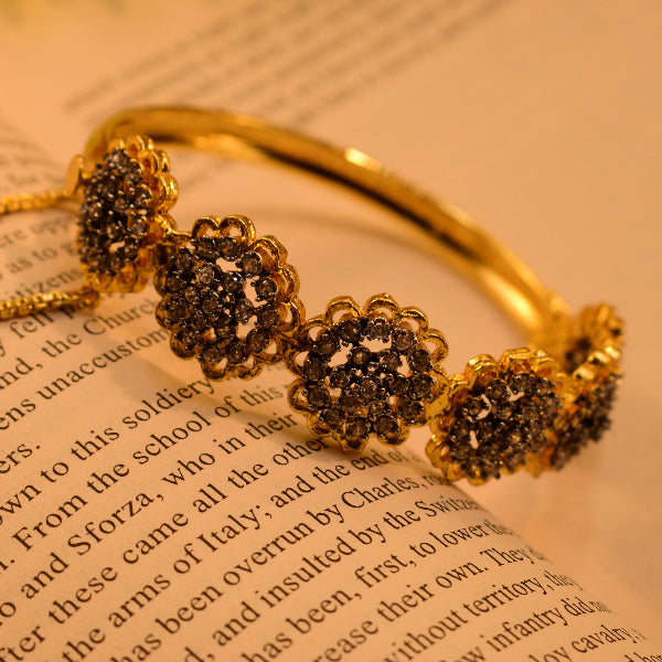 Stylish Unique Design Gold Plated Crystal Stones Bangle for Girls/Women