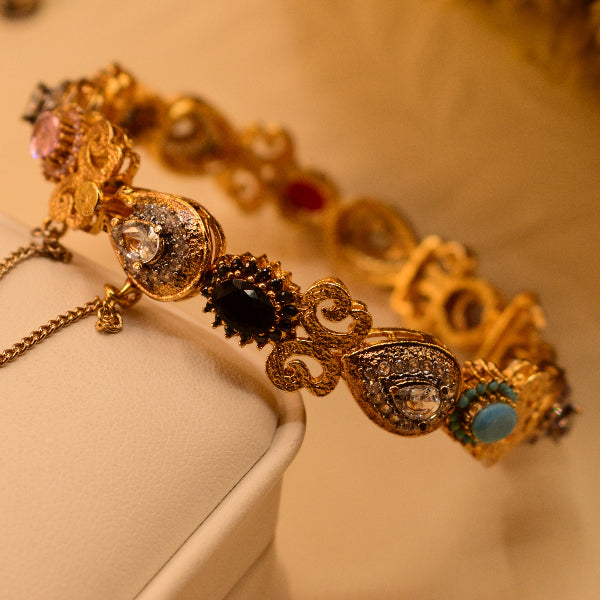 Fancy Unique Design Gold Plated Crystal Stones Bangle for Girls/Women