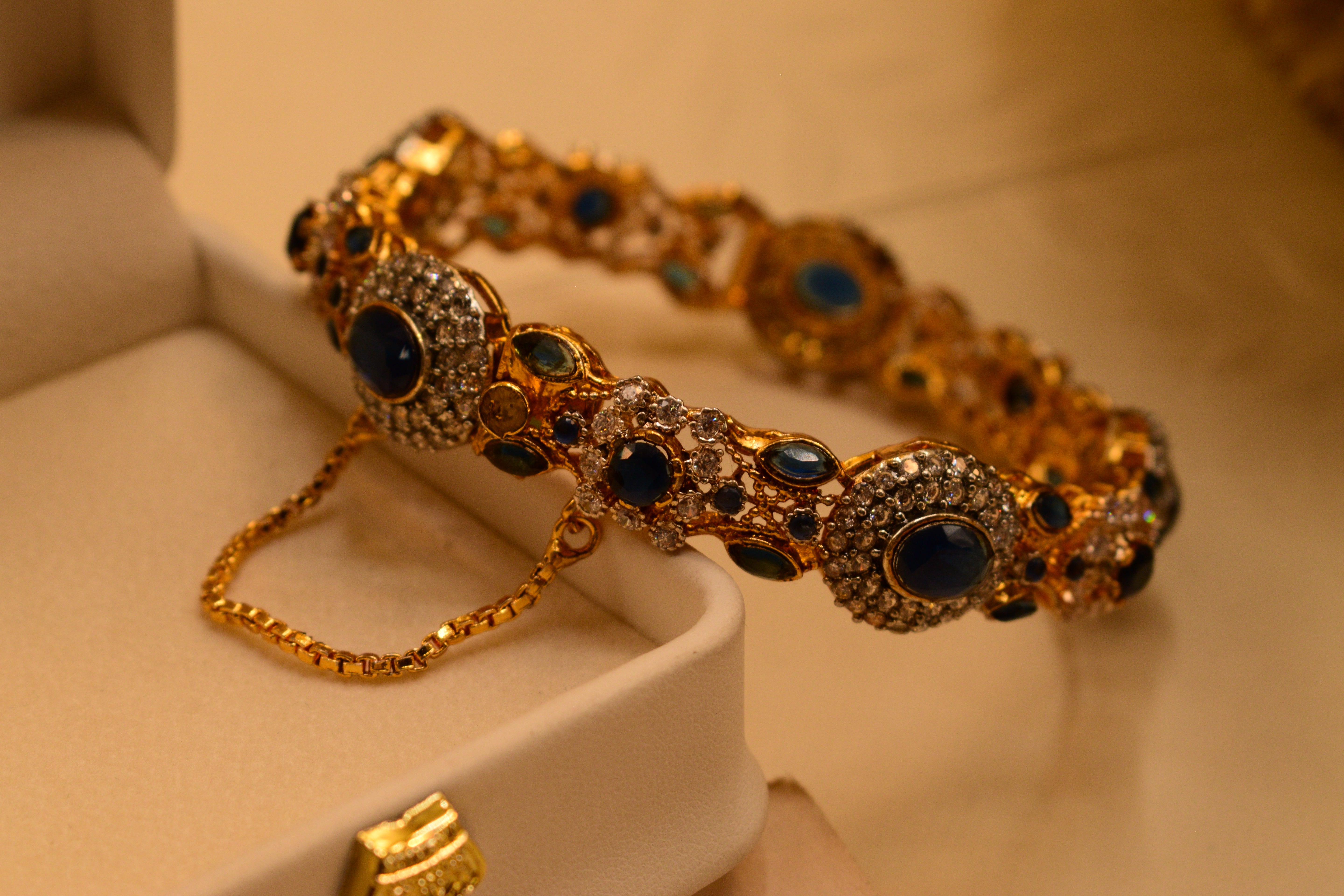 Stylish Unique Design Gold Plated Real Stones Bangle for Girls/Women