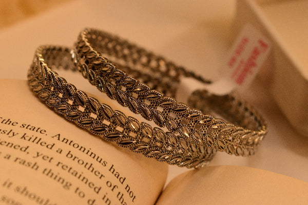 Stylish Unique Design 2pc Bangle Set for Girls/Women