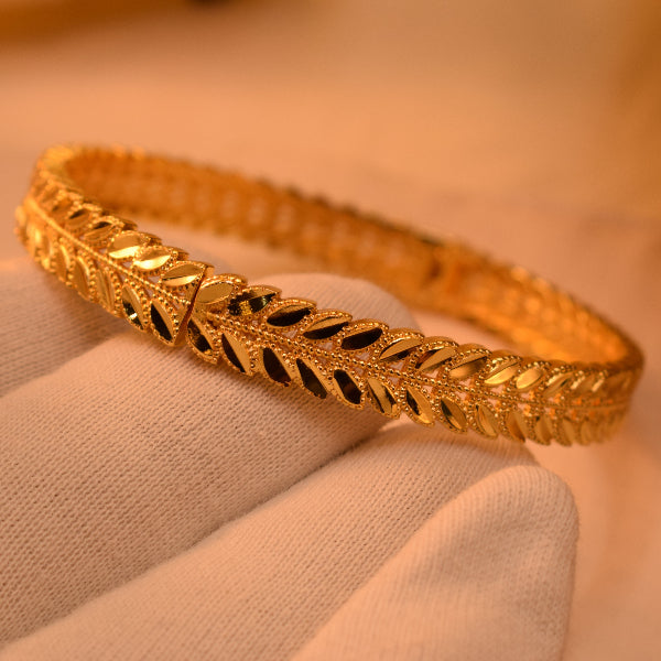 Dazzling Unique Design Gold Plated Bangle for Girls/Women