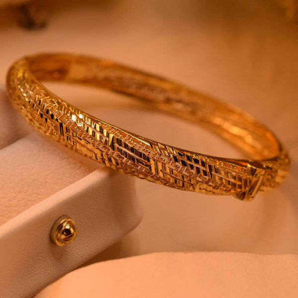 Elegant Unique Design Gold Plated Bangle for Girls/Women