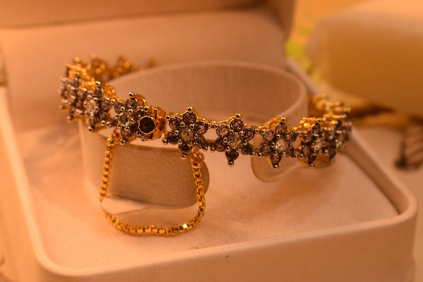 Sparkling Unique Design Gold Plated Crystal Stones Bangle for Girls/Women