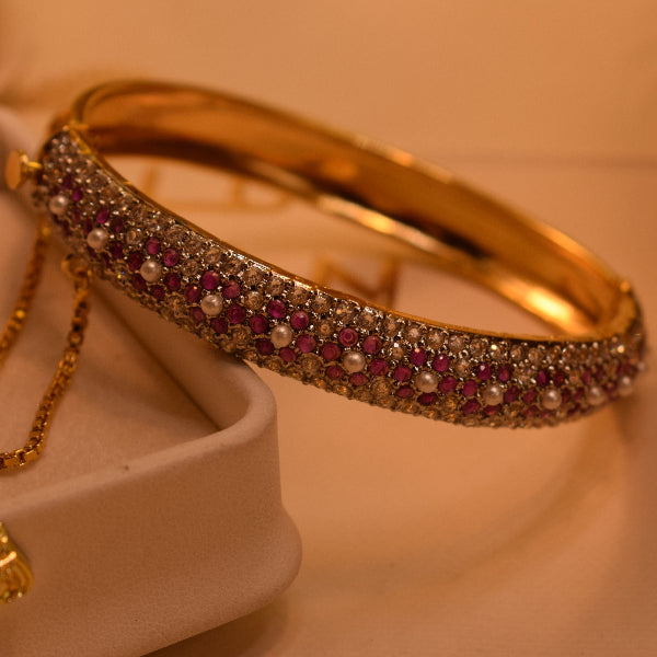 Fancy Unique Design Gold Plated Crystal Stones Bangle for Girls/Women