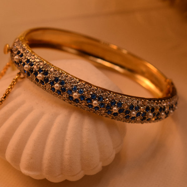Fancy Unique Design Gold Plated Crystal Stones Bangle for Girls/Women